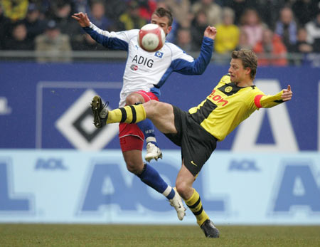 三巨头出局！无缘季后赛！名宿：把恩比德赶出费城！.