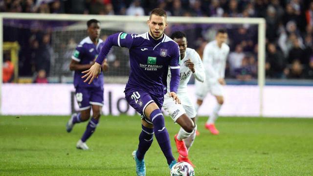 迎来属于他 迎来属于他