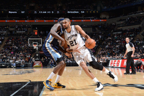 英雄联盟季中杯B组前瞻：LPL能否坐实第一赛区？