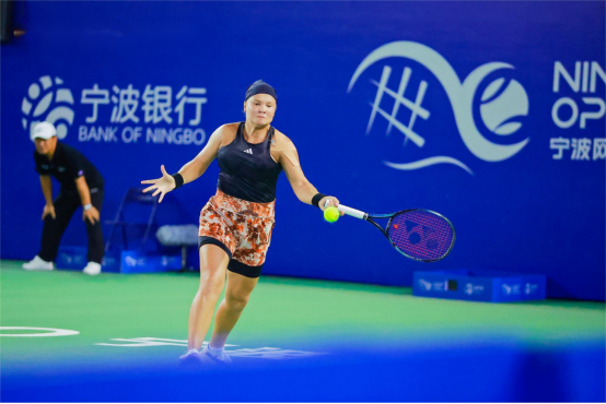 母哥